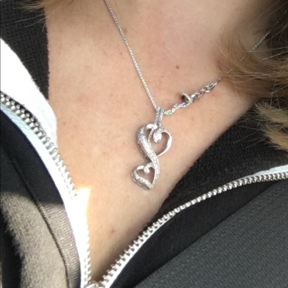 Kay jeweler double heart pendant necklace/diamond